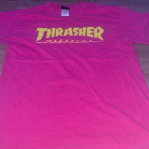 thrasher pink t shirt, perfect condition no rips or stains!